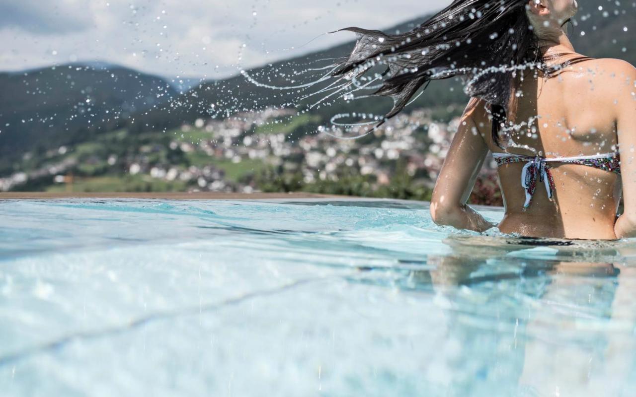 Alpenheim Charming & Spa Hotel Ortisei Ngoại thất bức ảnh