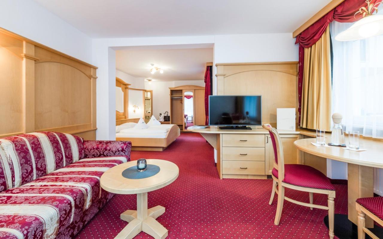 Alpenheim Charming & Spa Hotel Ortisei Ngoại thất bức ảnh