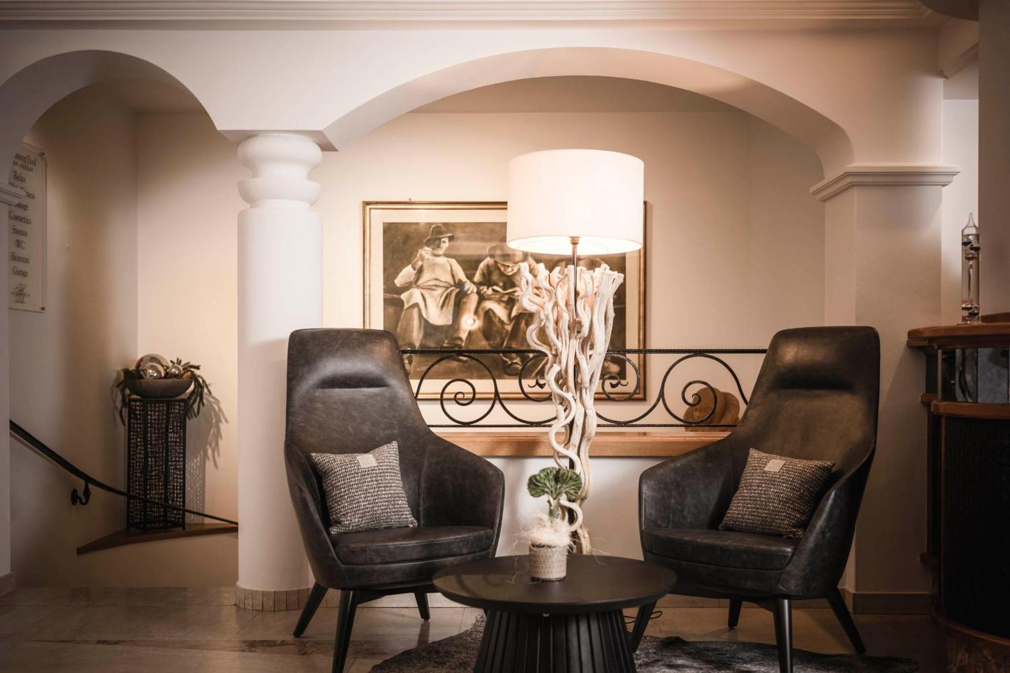 Alpenheim Charming & Spa Hotel Ortisei Ngoại thất bức ảnh
