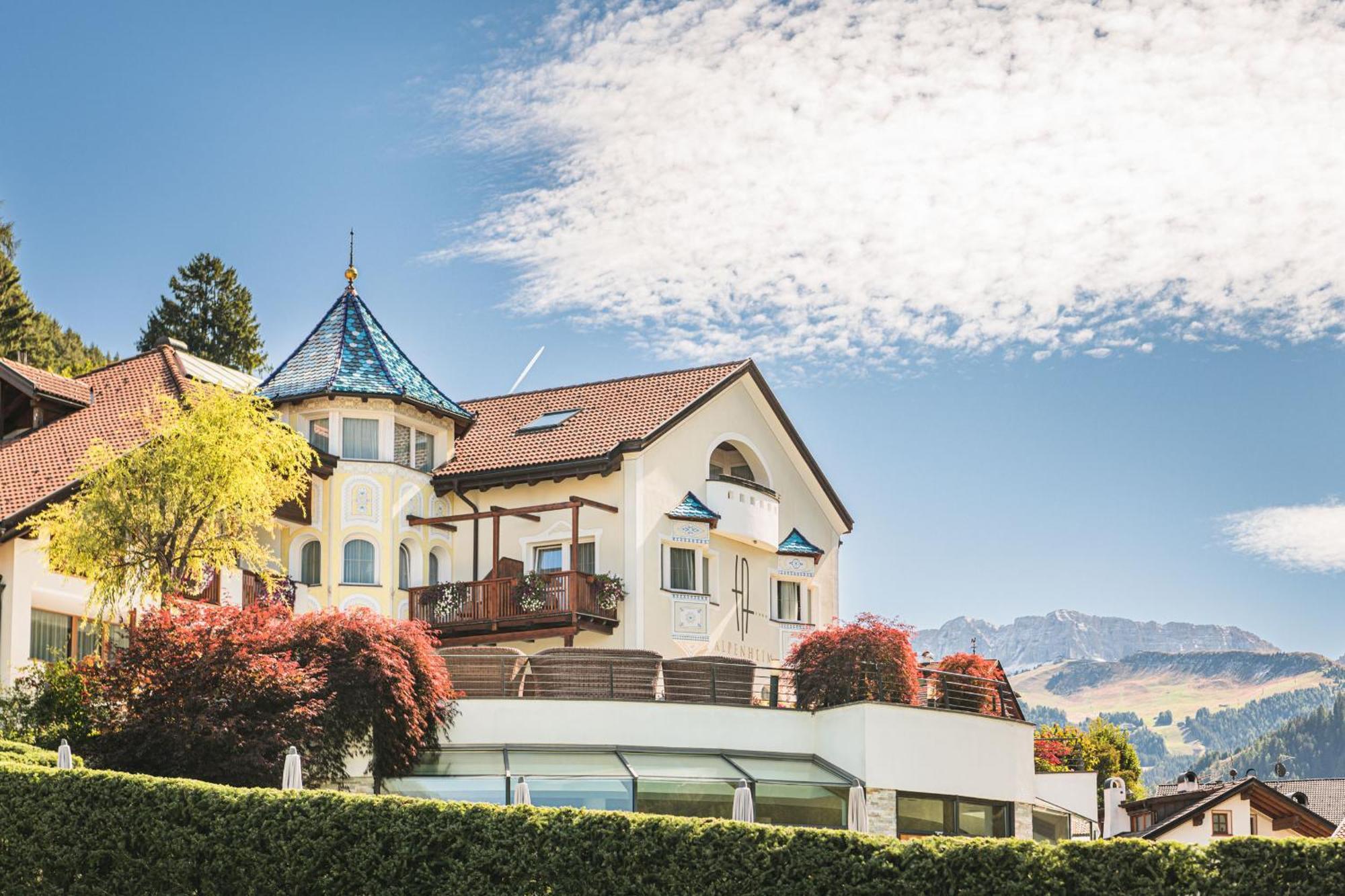 Alpenheim Charming & Spa Hotel Ortisei Ngoại thất bức ảnh