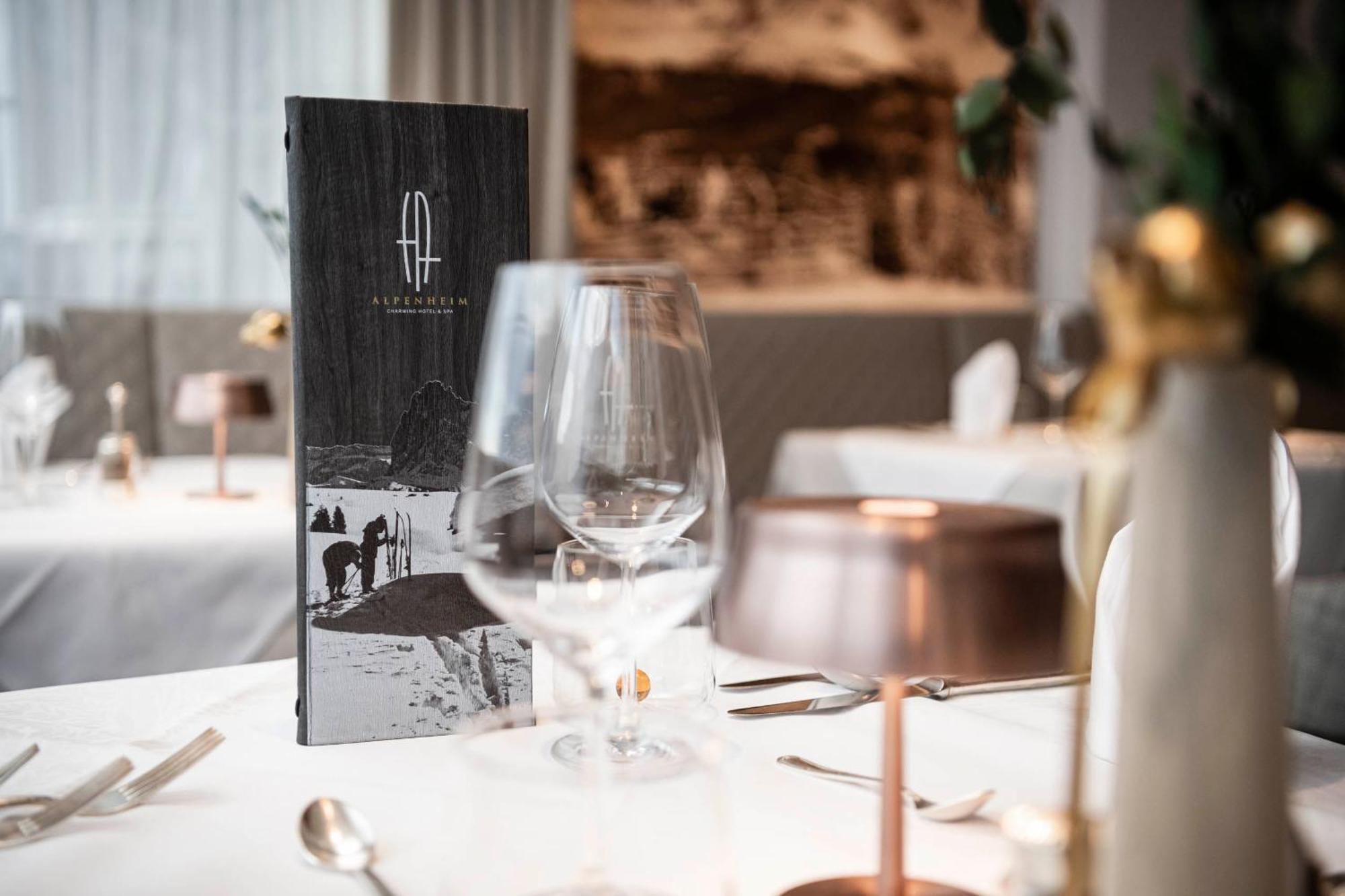Alpenheim Charming & Spa Hotel Ortisei Ngoại thất bức ảnh