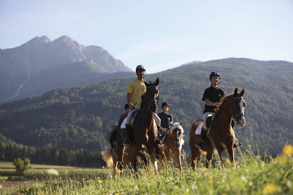 Alpenheim Charming & Spa Hotel Ortisei Ngoại thất bức ảnh