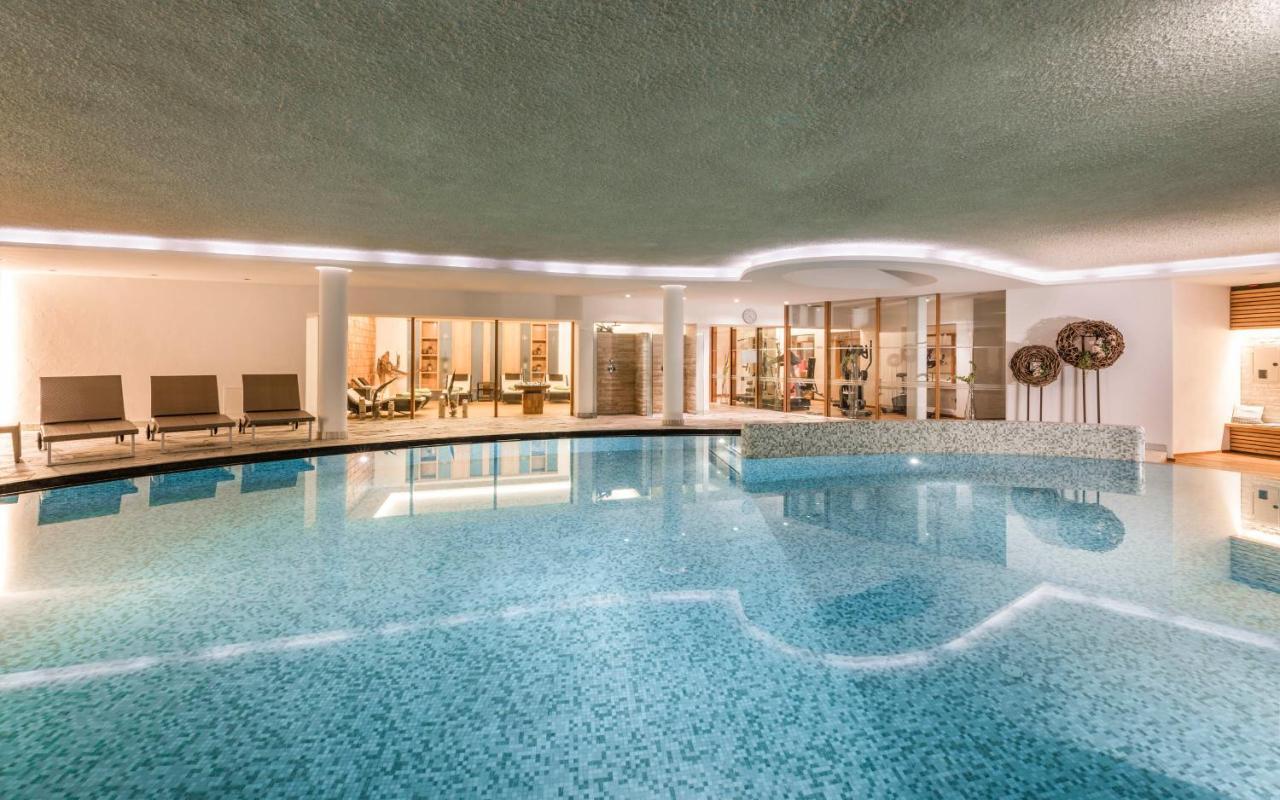 Alpenheim Charming & Spa Hotel Ortisei Ngoại thất bức ảnh