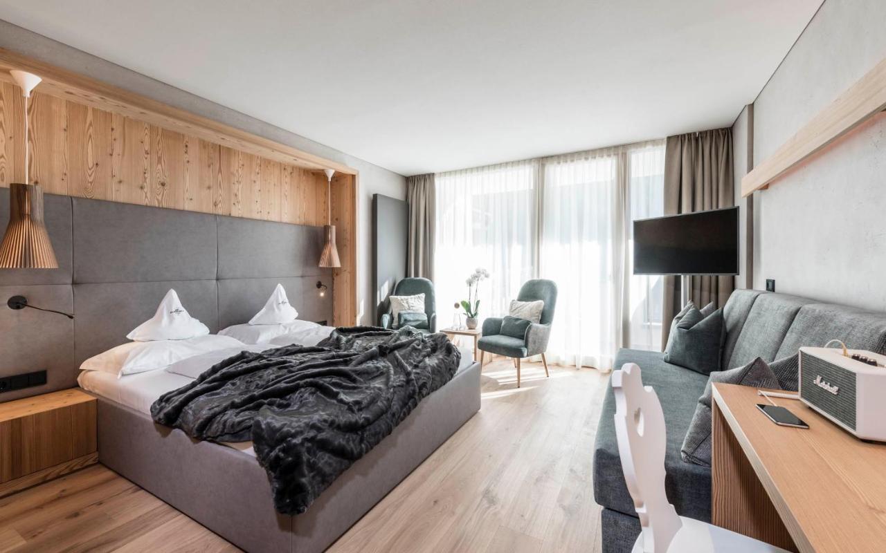 Alpenheim Charming & Spa Hotel Ortisei Ngoại thất bức ảnh